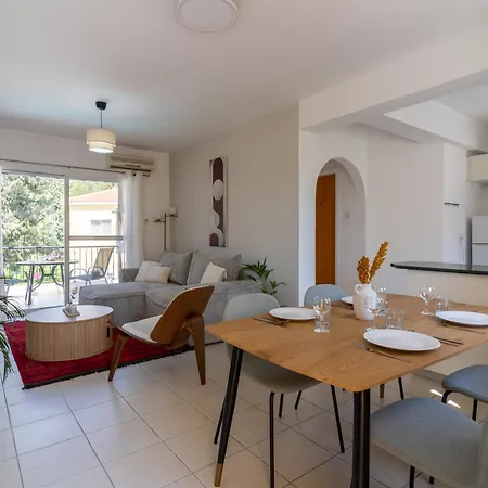 Stylish One Bedroom Apartment At Paphos Harbour Buitenkant foto
