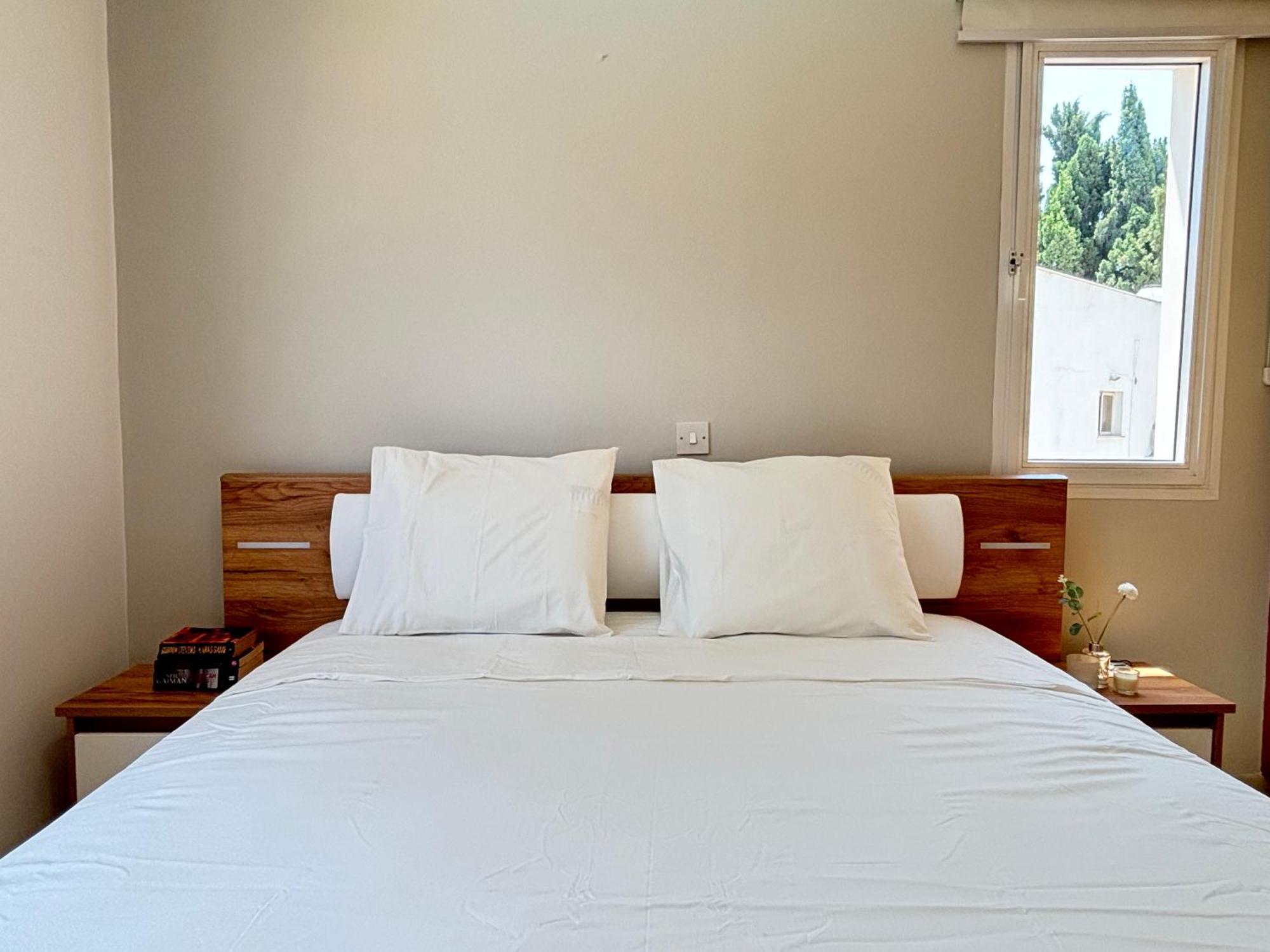 Stylish One Bedroom At Harbour * Paphos