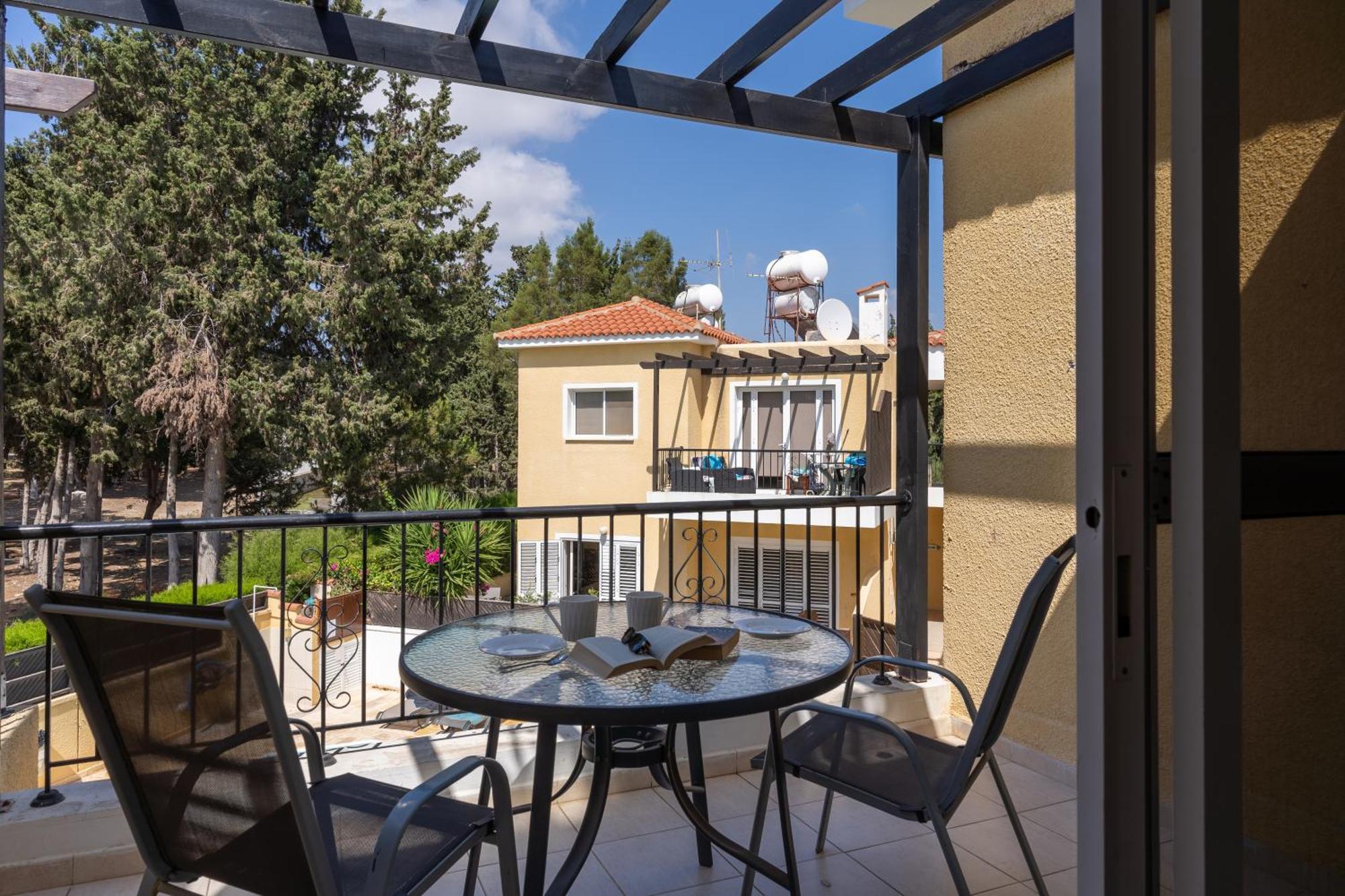 Stylish One Bedroom At Harbour Apartment Paphos
