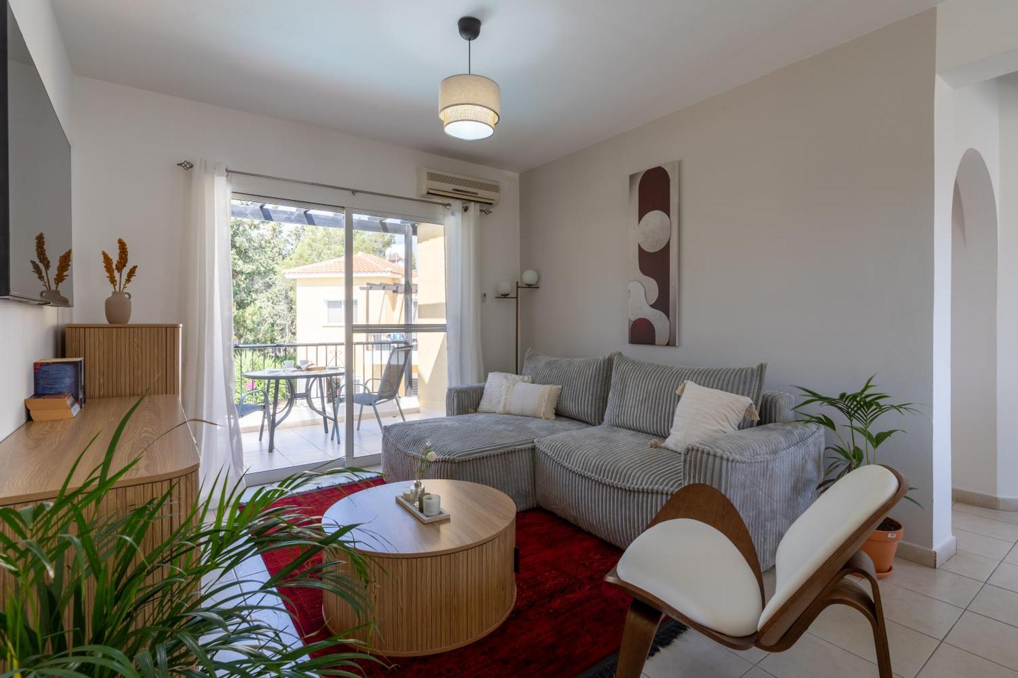 Apartment Stylish One Bedroom At Harbour Paphos